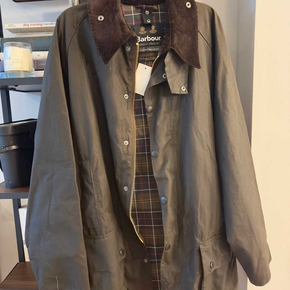Barbour Men's Classic Beaufort - ITEM IS NEW BUT TAG WAS TAKEN OFF. NEVER WORN.